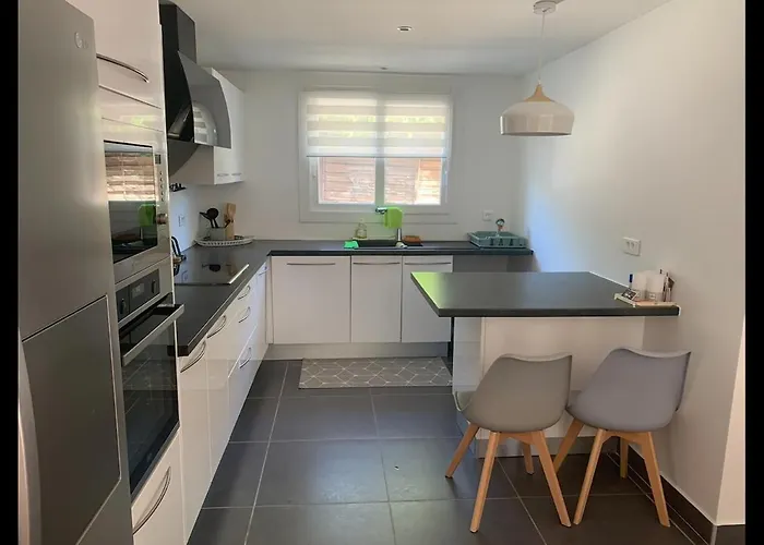 Apartamento New Renovated Spacious 2 Bedroom Ac 300m From Juan-les-Pins