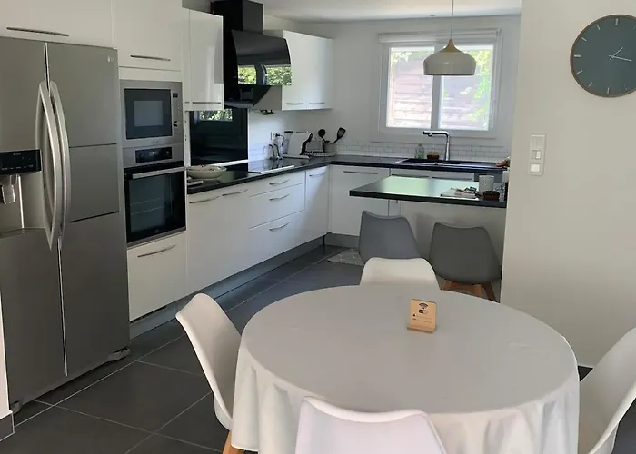 New Renovated Spacious 2 Bedroom Ac 300m From * Juan-les-Pins