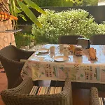 公寓 New Renovated Spacious 2 Bedroom Ac 300m From *