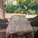 New Renovated Spacious 2 Bedroom Ac 300m From 胡安莱潘
