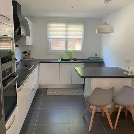 Apartman New Renovated Spacious 2 Bedroom Ac 300m From Juan-les-Pins